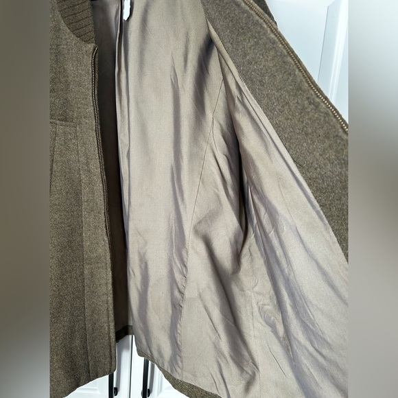 Size L Women's Brown Bomber Jacket - Picture 5 of 9
